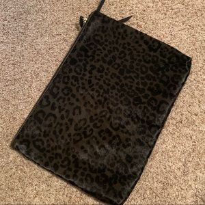 NWOT leopard clutch, short hide/hair texture